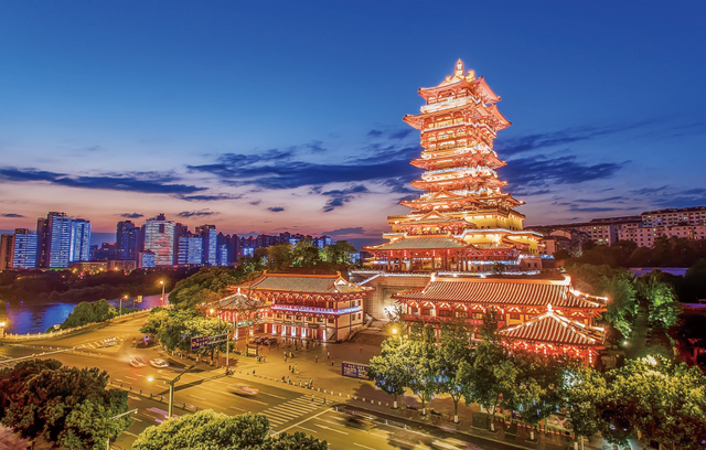 跟着川超游绵阳 | 回阿广：绿茵会知己，诗酒敬相逢！