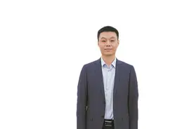 “七冠王”许银川归来：传承象棋文化是“五羊杯老兵”的责任图片