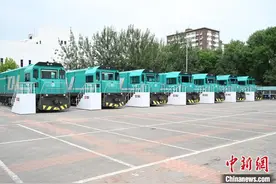 中国中车全球首发7款新能源机车图片