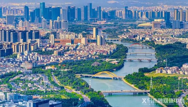 拨浪鼓摇响春晚舞台！世界义乌何以吸引全球目光？