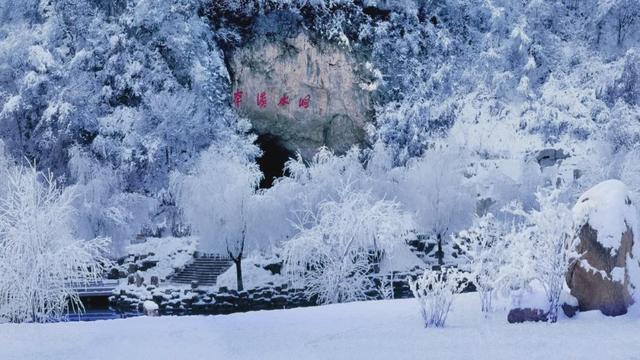 本溪水洞冬序：雾凇渡鸭，琴湖藏冬