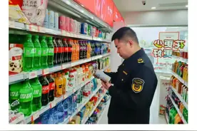 安化一商店向未成年人售酒被立案查处图片