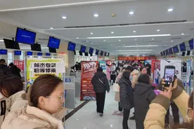 4000个岗位待招，兰山区这场招聘会，企业抢人“抢”到嗓子哑图片