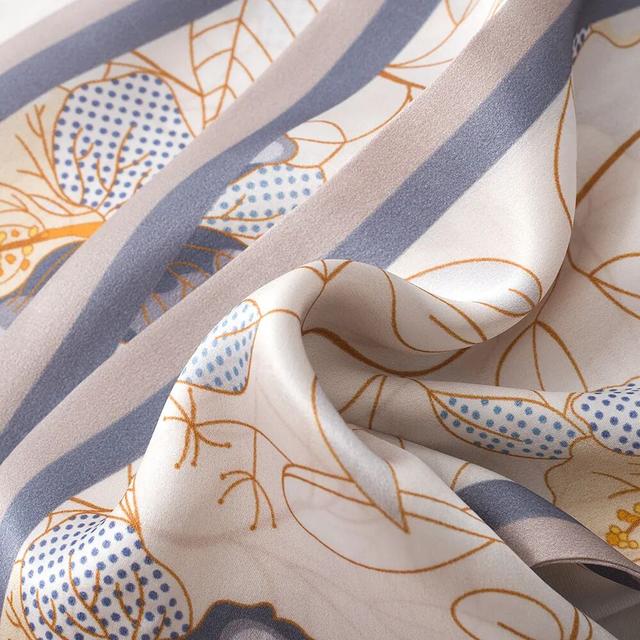 用一条丝巾，把百元单品穿出千元效果