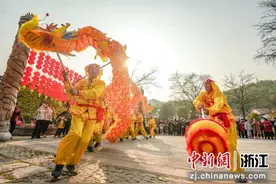 浙江长兴煤山：“幸福列车”加速驶向未来图片