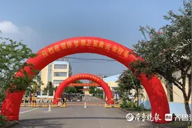 奥运冠军孙梦雅载誉回乡，家乡人民热情欢迎图片