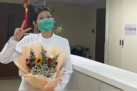 点赞！“00后”女护士书写闪光青春图片