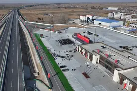 曲港高速肃宁互通至京台高速段建成通车图片