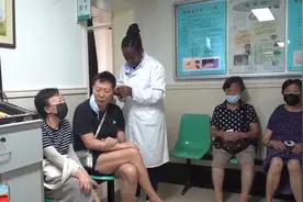 会中医的非洲医生爱乐：想把针灸带回家乡图片