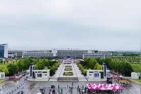 山东铝业职业学院开学季：一场怦然“新”动的双向奔赴图片