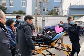 社区善举点亮新春，金山石化街道邻里温情故事连连图片