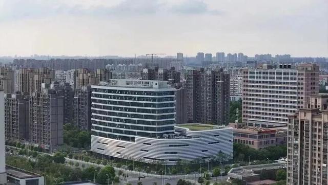 上海北部科创地标首秀——南大智慧城开学季暨城市空间艺术季展现未来城市生活图景