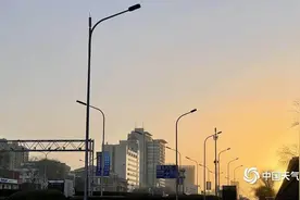 北京现超级大风，中小学停止户外活动！为什么多地刮大风？图片