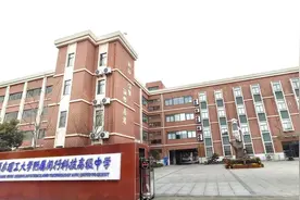 AI赋能，闵行这所学校正着力打造“未来课堂”！进一步推进因材施教新模式图片