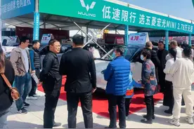 汽车以旧换新 激发市民消费潜力图片