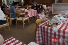 罗永浩就餐的西贝门店客流增加，表象之下更需关注预制菜透明化图片