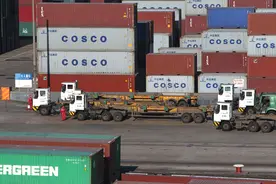 “对等关税”叠加小包免税政策取消，中国跨境卖家称涨价势在必行图片