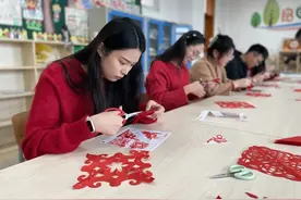 辞旧迎新话收获，既往开来展宏图——第五小学党建引领下的幸福教师建设工程图片