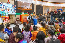 西藏拉萨：萌娃迎新年 学年俗图片