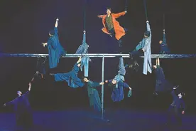 广杂“新马戏”《站台》在广州首演 聚焦粤港澳大湾区文化艺术节图片