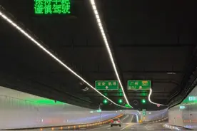 深圳首条海底隧道正式通车啦图片