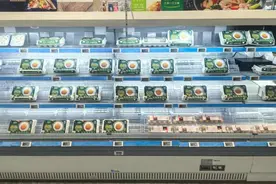 市民急购生鲜食杂！北京商超及平台：保供+保骑手安全两不误图片