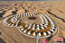 探访“青春漠漠搭营地”：沙漠的呼唤 年轻人的回响图片