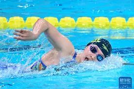 全国游泳冠军赛 | 李冰洁获女子1500米自由泳冠军图片