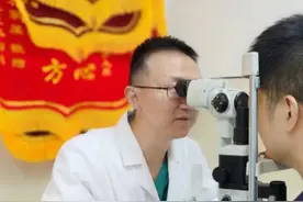 “老花眼”年轻化！医生：发病年龄提前或与用眼习惯有关图片