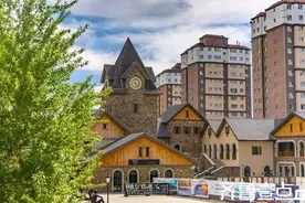 我家住在阿勒泰图片