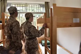 筑牢思想根基，建功火热军营！深圳市龙华区组织预定新兵参观见学图片