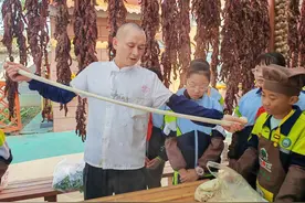 兰州牛肉面进课堂 让学生“劳”有所获图片