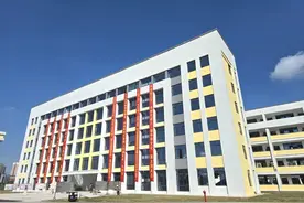 提前9个月建成，这所小学助力当地学子“上好学”图片