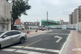 花两百万修路两百米，刚完工就裂了……广东一地居民很担心图片