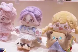 “娃衣”走俏 小玩偶穿出了大市场图片