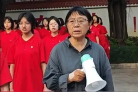 加油！张桂梅和华坪女高考生合唱万疆图片