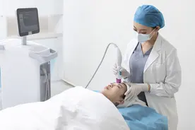 老年人医美热度不断攀升，老有所美，如何美而有方？图片