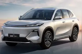 吉利银河再加码插混市场，智己打造“一段式端到端大模型”|第一财经汽车日评图片