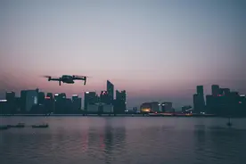 潮声丨有一份“天降”快递，请你查收图片