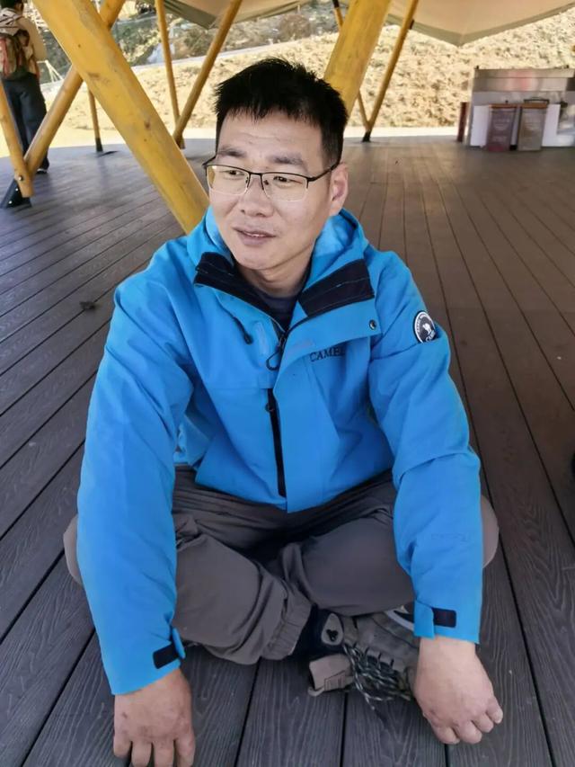 官方回应“荒野求生”停赛：8人夺冠平分48万奖金	，健康问题由景区负责治疗，本人及直系亲属终身免费游七星山