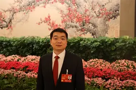 “90后”全国人大代表杨金龙：技能型人才走向工作岗位不是职业教育的终点图片