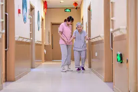 “AI取代不了保姆”，访天鹅到家创始人陈小华图片