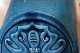 潮评丨武汉大学琉璃瓦片被炒到三千多元，历史的碎片不应当作商品售卖图片