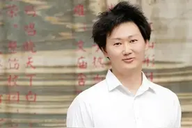 “钱包不保”！“全程陪考”物理老师高考637分图片