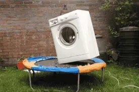 洗衣机有个“污垢开关”，好多人不知道，难怪衣服越洗越脏图片