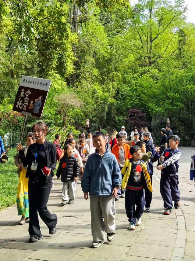 清明假期首日四川A级旅游景区接待游客463.31万人次