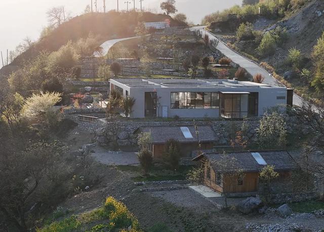 青睐绵阳 ‖ 云端公路 层林尽染！初冬驾游平武药丛山，限定版的视觉盛宴~