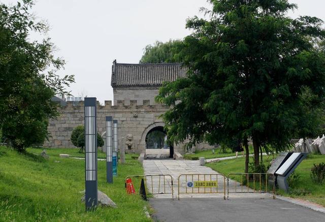 寻白泉记