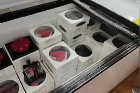 部分门店只有冰柜，“慕叁山”如何“新鲜制作”网红蛋糕？图片