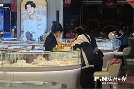 “卷价格”难持久 黄金饰品市场辟出新赛道图片
